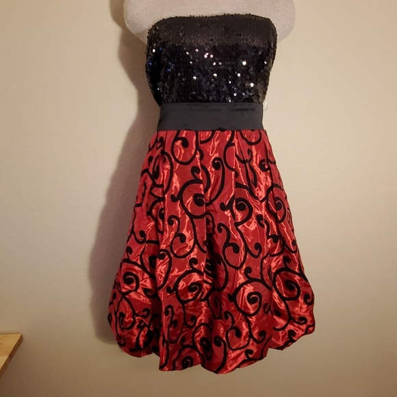 Maurices Dresses & Skirts - Maurices sz 2 red black sequin prom dress